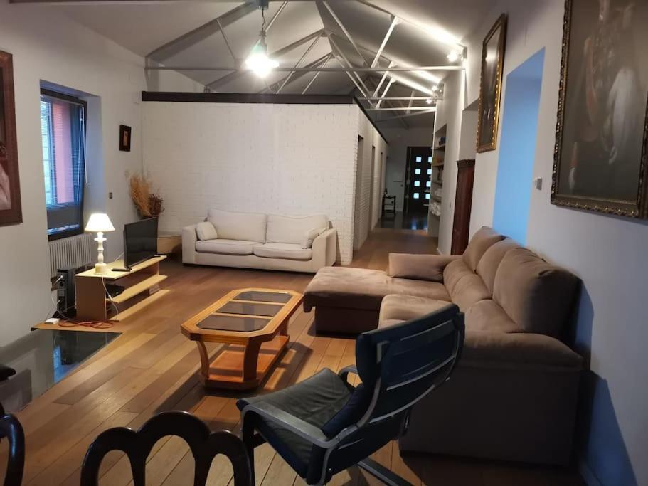 Casa Bajo El Acueducto Con Plaza De Garaje Holiday home Segovia